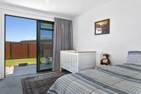 Photo of property in 21 Rangikatea Road, Omori, Turangi, 3381