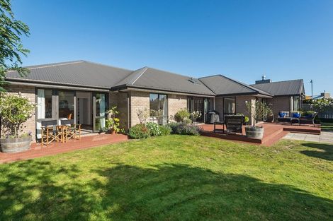 Photo of property in 3 Reka Street, Parklands, Christchurch, 8083