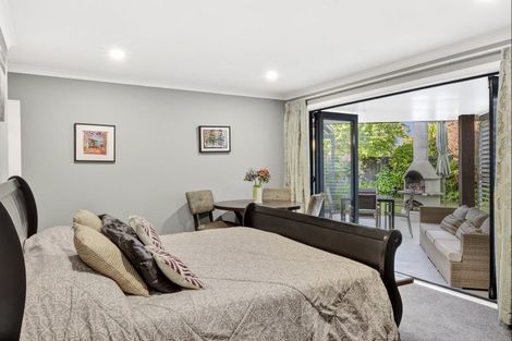 Photo of property in 4 Cooper Crescent, Cambridge, 3434