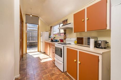 Photo of property in 32 Dundas Street, North Dunedin, Dunedin, 9016