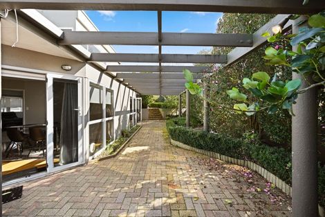 Photo of property in 3 Munro Place, Flagstaff, Hamilton, 3210