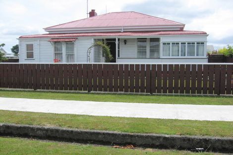 Photo of property in 2 Monckton Street, Feilding, 4702