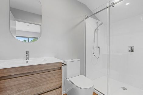 Photo of property in 5 Awanui Street, Merrilands, New Plymouth, 4312