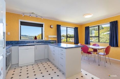 Photo of property in 7 Westra View, Tawa, Wellington, 5028