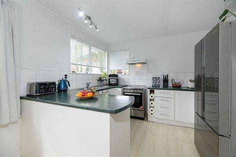 Photo of property in 48 Borich Road, Sunnyvale, Auckland, 0612