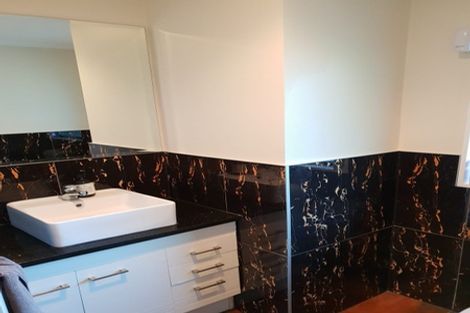 Photo of property in 1/61 Glenmore Road, Sunnyhills, Auckland, 2010