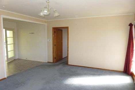 Photo of property in 62 Salford Street, Newlands, Wellington, 6037