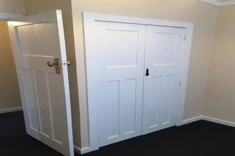 Photo of property in 2 Chaucer Road, Hospital Hill, Napier, 4110