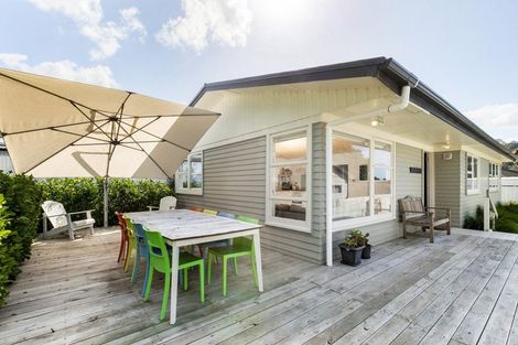Photo of property in 34 Ocean View Road, Waihi Beach, 3611