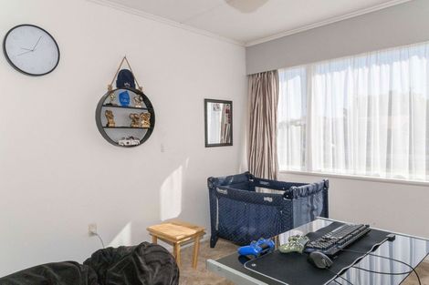 Photo of property in 25 Victoria Avenue, Dannevirke, 4930