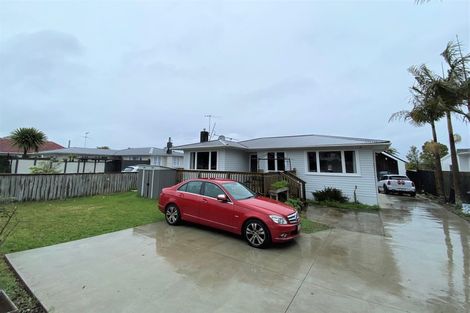 Photo of property in 140 Ennis Avenue, Pakuranga Heights, Auckland, 2010