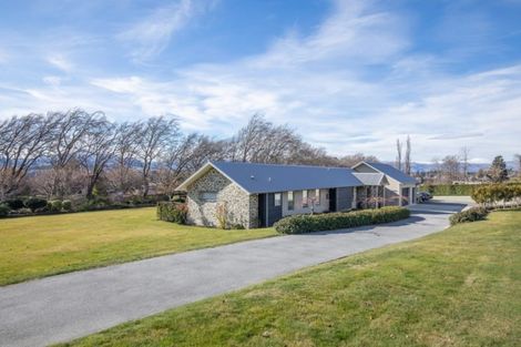 Photo of property in 9 Hollyhock Lane, Wanaka, 9305