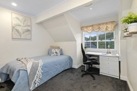 Photo of property in 12 Lindis Lane, Kelson, Lower Hutt, 5010