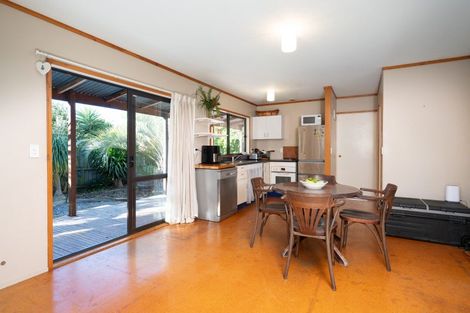 Photo of property in 28 Cedar Road, Te Awanga, 4102