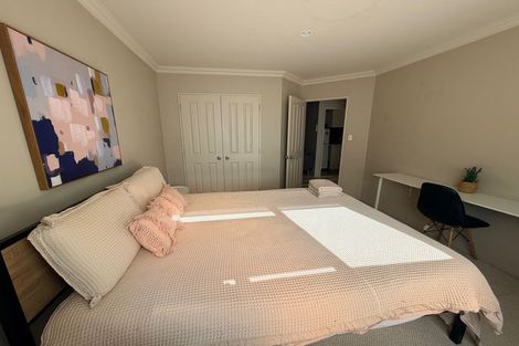 Photo of property in 13 Living Stream Road, Albany Heights, Auckland, 0632