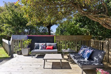 Photo of property in 15 Abilene Crescent, Churton Park, Wellington, 6037