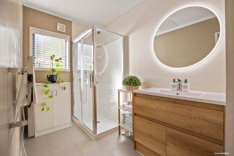 Photo of property in 2/6 Angelo Avenue, Howick, Auckland, 2014