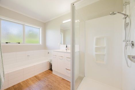 Photo of property in 21 Kyle Road, Waipukurau, 4281