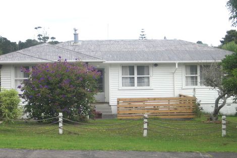 Photo of property in 36 Peach Road, Glenfield, Auckland, 0629