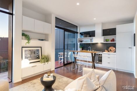 Photo of property in 45 Avon Street, Island Bay, Wellington, 6023