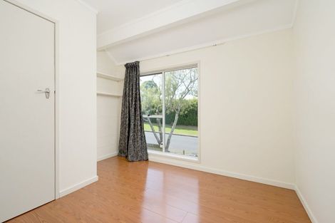 Photo of property in 5/106 West Coast Road, Glen Eden, Auckland, 0602