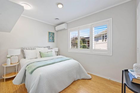 Photo of property in 11 Micawber Place, Mellons Bay, Auckland, 2014