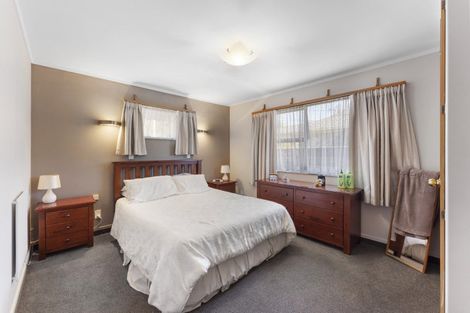 Photo of property in 2/10 Wilford Street, Wallaceville, Upper Hutt, 5018