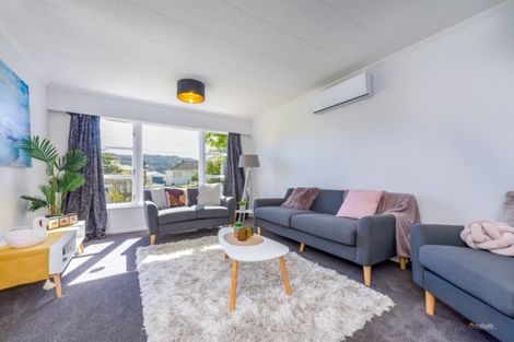Photo of property in 14 Ruthven Road, Wainuiomata, Lower Hutt, 5014