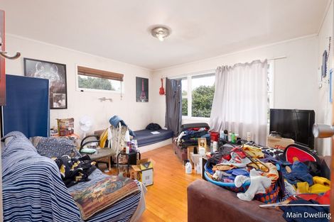 Photo of property in 486 Don Buck Road, Massey, Auckland, 0614