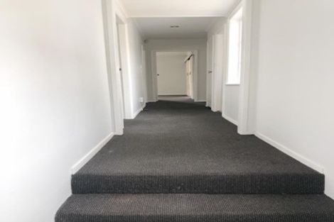 Photo of property in 67 Kelman Road, Kelston, Auckland, 0602