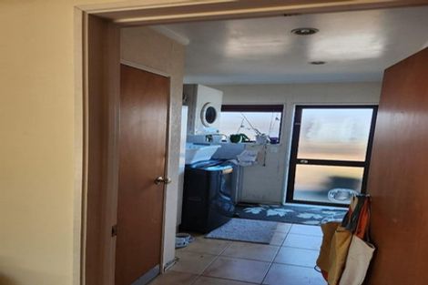 Photo of property in 27 Britannia Place, Half Moon Bay, Auckland, 2012