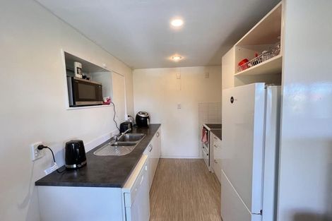 Photo of property in 1/93a Kelburn Parade, Kelburn, Wellington, 6012