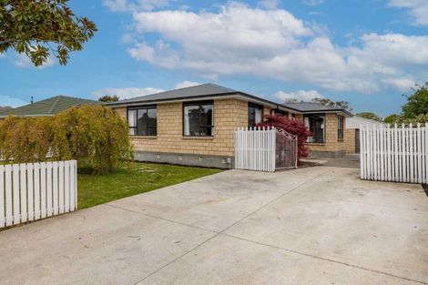 Photo of property in 60 Niven Street, Avondale, Christchurch, 8061