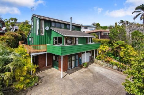 Photo of property in 2/58 Glencoe Road, Browns Bay, Auckland, 0630
