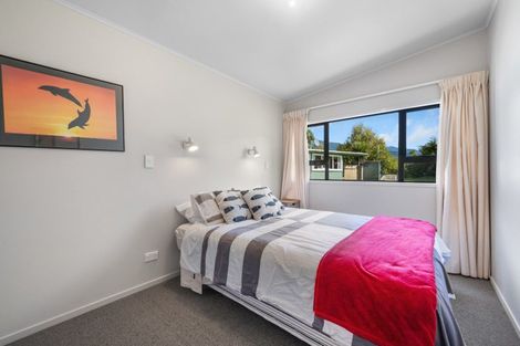 Photo of property in 1755 Queen Charlotte Drive, Linkwater, Picton, 7281