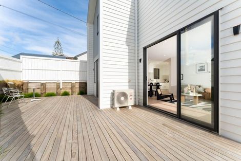 Photo of property in 41f Kowhai Road, Mairangi Bay, Auckland, 0630