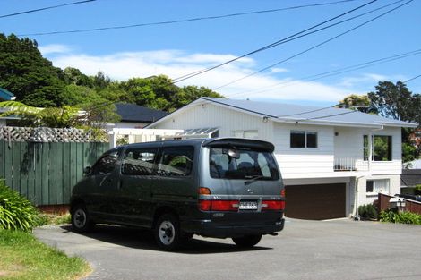 Photo of property in 32 Izard Road, Khandallah, Wellington, 6035