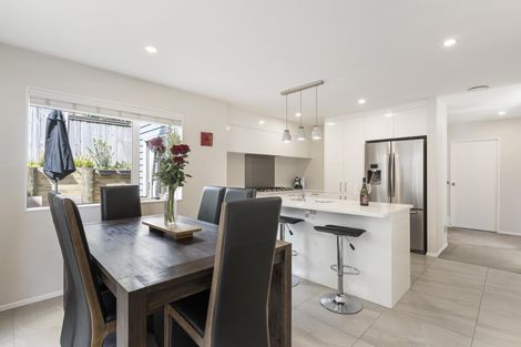 Photo of property in 6b Gibraltar Street, Howick, Auckland, 2014