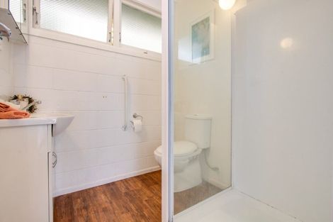 Photo of property in 2/204a Park Road South, Akina, Hastings, 4122