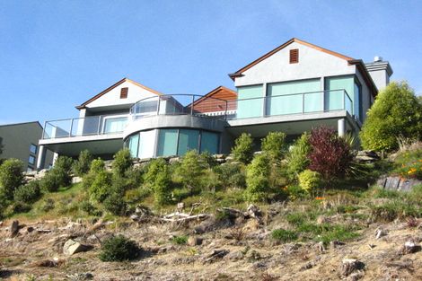 Photo of property in 12a Oregon Drive, Kelvin Heights, Queenstown, 9300