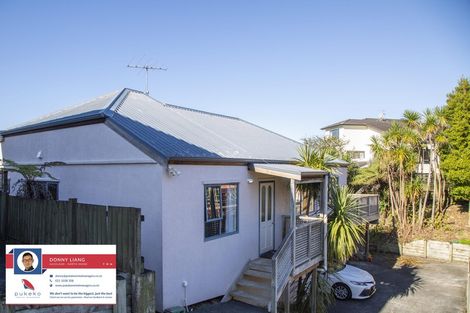 Photo of property in 2/682 East Coast Road, Pinehill, Auckland, 0630