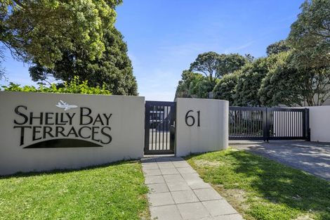 Photo of property in Shelley Bay Terraces, 23/61 Maupuia Road, Maupuia, Wellington, 6022