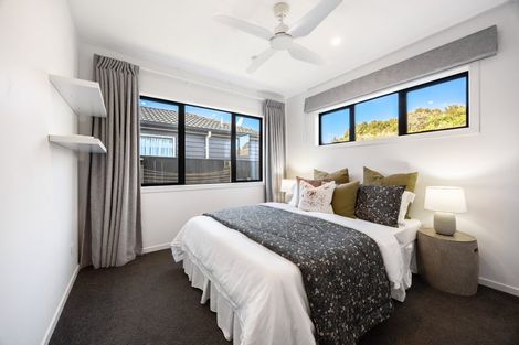 Photo of property in 33 Makete Crescent, Hobsonville, Auckland, 0618