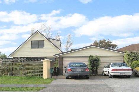 Photo of property in 1 Kane Road, Papamoa Beach, Papamoa, 3118