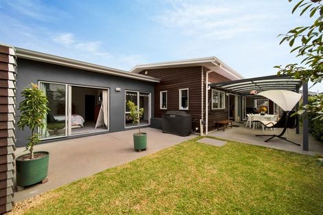 Photo of property in 2 Northpoint Way, Bell Block, New Plymouth, 4312