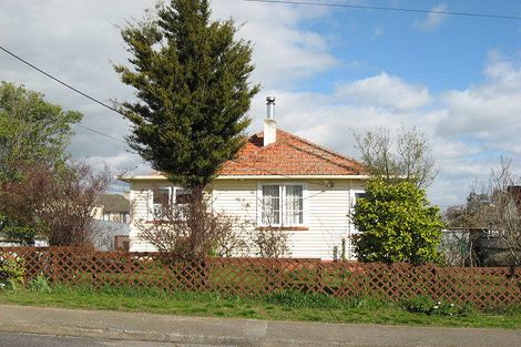 Photo of property in 8 Churchill Street, Waipukurau, 4200