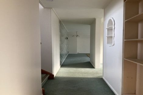 Photo of property in 14 Curacao Place, Grenada Village, Wellington, 6037