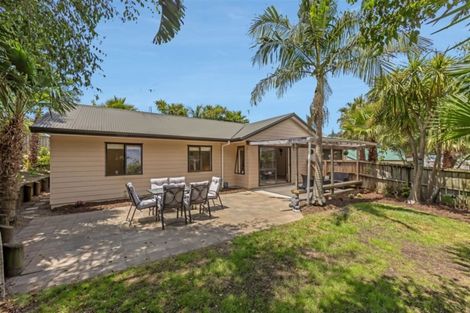 Photo of property in 157 Brian Crescent, Stanmore Bay, Whangaparaoa, 0932