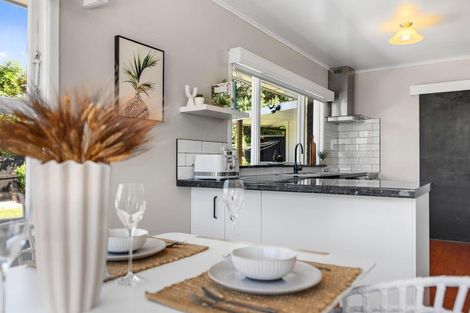 Photo of property in 22 Wharepaina Crescent, Springfield, Rotorua, 3015