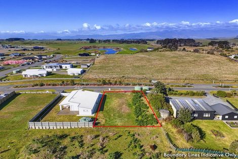 Photo of property in 15 Waitarere Rise Avenue, Waitarere Beach, Levin, 5510